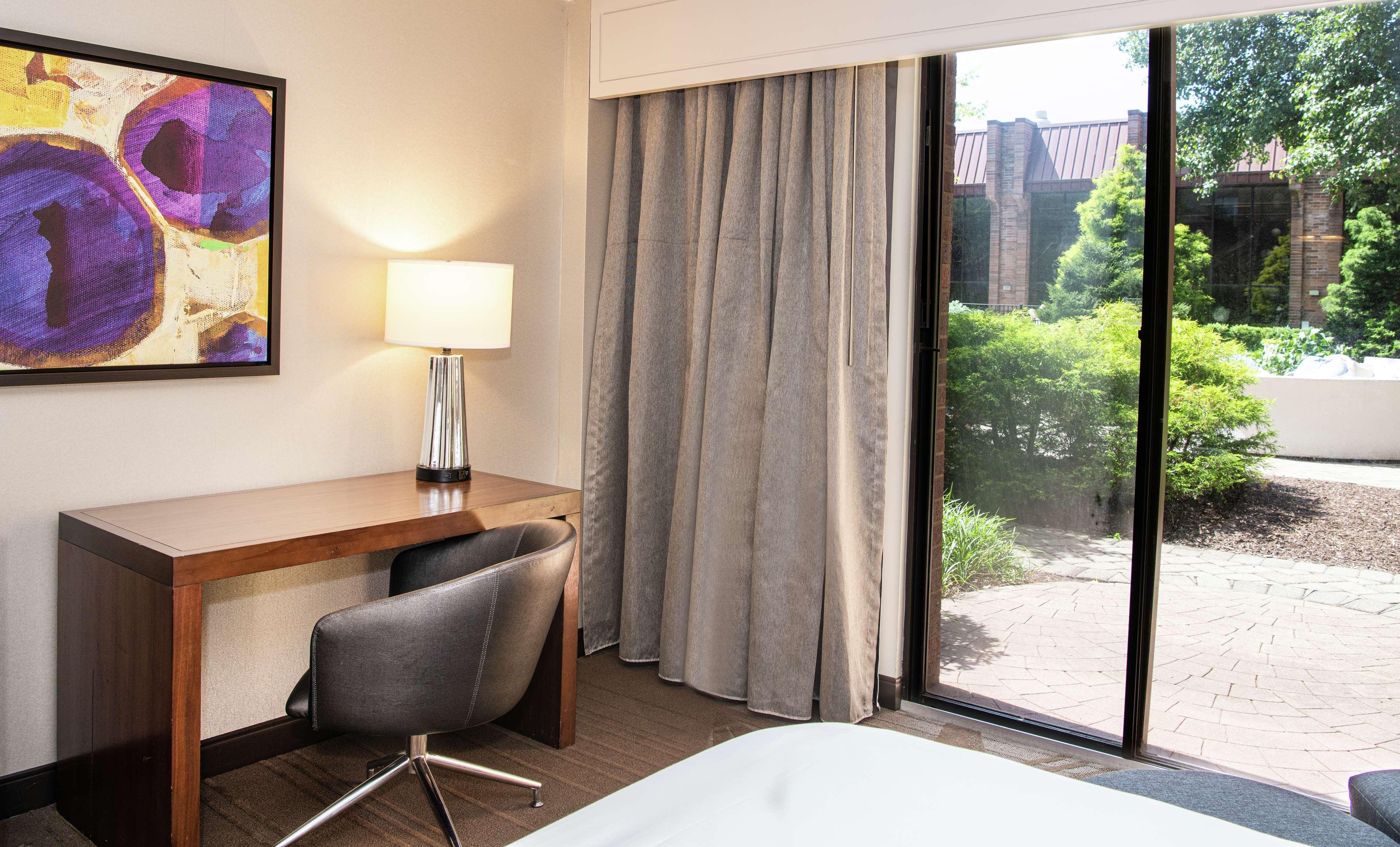 Hilton Hotel 4*